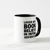 Infinite Adventures Bookish Fave Tasse (VorderseiteRechts)