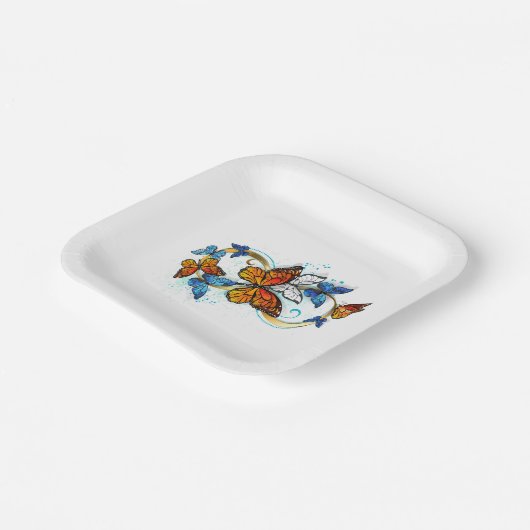 Infinity of Monarch Butterflies Pappteller (Gewinkelt)