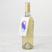 Infinity with Purple Feather Flaschenanhänger (Angewinkelt)