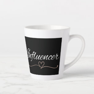 Influencer-Ästhetik, süßes Geburtstagsgeschenk für Milchtasse