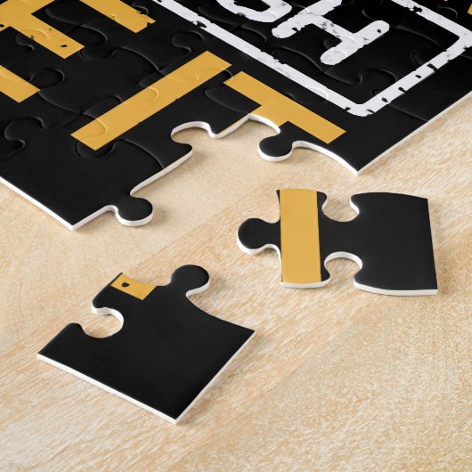 Ingenieur Crazy genug, um ein Fernsehtechniker zu  Puzzle (Seite)