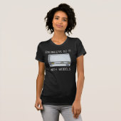 Ingenieure tun es... Mit Modellen. T-Shirt (Vorne ganz)