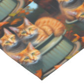 Ingwer Katzen in einem Töpfchen-Pflanze-Inhaber, T Tischdecke (Schrägansicht)