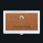 Inhaber einer individuell anpassbaren Visitenkarte Visitenkarten Dose<br><div class="desc">Erhöhen Sie Ihr berufliches Image mit diesem eleganten und stilvollen Metallkartenhalter. Das Design besticht durch ein goldfarbenes Logo in gebürstetem Gold, das eine Aura der Eleganz und Eleganz ausstrahlt. Ihr Name und Ihr Titel sind schön in schwarzer klassischer Typografie in den unteren Drittel gezeigt, wodurch eine Touch von Professionalität. Der...</div>
