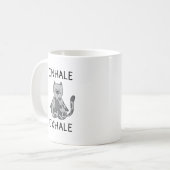 Inhale Exhale Yoga Cat Kaffeetasse (Vorderseite Links)