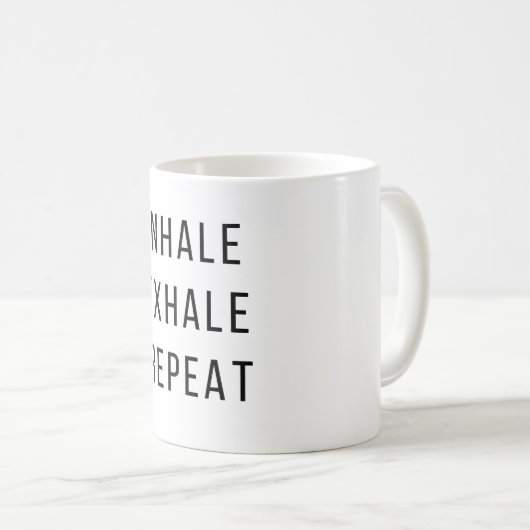 Inhalieren der Exhale Wiederholung - Funny Gym Red Kaffeetasse (VorderseiteRechts)