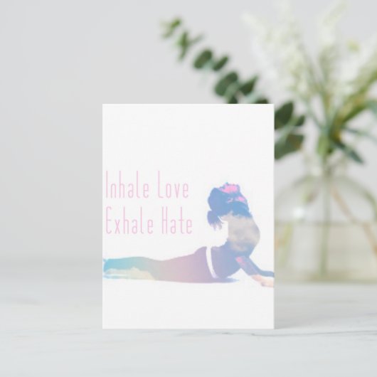 Inhalieren der Liebe Yoga Serie Postkarte (Stehend Vorderseite)