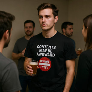 Inhalt kann unbeholfen sein T-Shirt