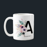 Initial "A" Alphabet Tasse Monogram Boho Wasserfar<br><div class="desc">Dieser Buchstabe 'A' Alphabet Tasse ist einfach so hübsch mit schönen Aquarellfedern und Blume. Es ist einfach mit einem Namen zu individualisieren - Sie können sogar die Hintergrundfarbe ändern - Easy peasy! Karo in unserem Printique Creative Store für individuellere Designs... und natürlich auch für weitere Buchstaben im Boho Alphabet.</div>
