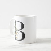 Initial B mit Blume in Weich-Farbe Kaffee Tasse (Vorderseite Links)