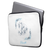 Initial "D" Blue Monogram Calm Floral Laptopschutzhülle (Vorderseite Links)