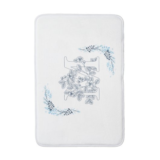 Initial "M" Blue Monogram Calm Floral Badematte (Vorderseite Vertikal)