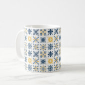 Initial Mediterranean Floral Tile-Style Pattern  Kaffeetasse (Vorderseite Links)