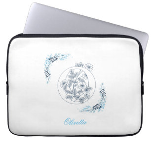 Initial "O" Blue Monogram Calm Floral Laptopschutzhülle