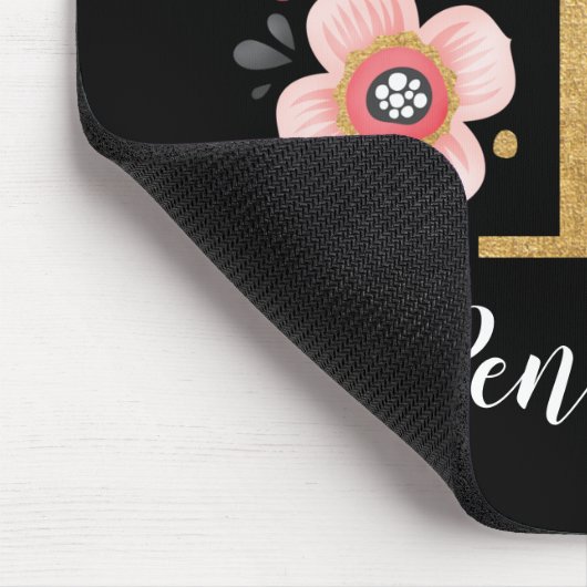 Initial rosa, schwarzer Buchstabe P Mousepad (Ecke)