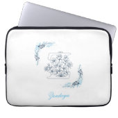 Initial "Z" Blue Monogram Calm Floral Laptopschutzhülle (Vorderseite)