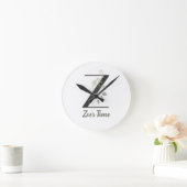 Initial Z mit weicher Blume Runde Wanduhr (Zuhause)