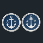 Initialen der Nautischen Navy-Anker-Hochzeitsmonog Manschettenknöpfe<br><div class="desc">Das Design der Herrenkufflins im personalisierten nautischen Stil umfasst einen weißen Bootanker mit eigenen Initialen (kann Vor- und Nachname oder Vorname Initialen einer Braut und Bräutigam sein) und einen marineblauen Hintergrund.</div>