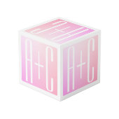 Initialen des Paares | Subtile Pink Gradation Würfel (Rückseite Schrägansicht)