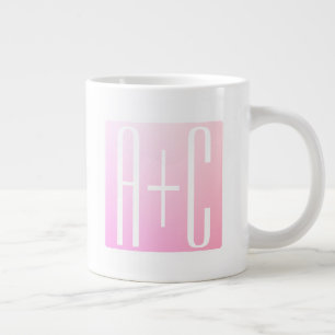 Initialen des Paares   Subtile rosa Abstufung Jumbo-Tasse