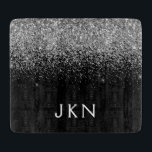 Initialen für die Mädchenbezeichnung in der Schwar Schneidebrett<br><div class="desc">Monogram Name Cutting Board aus schwarz und silber Sparkle Glitzer. Dies macht den perfekten Abschluss,  Geburtstag,  Hochzeit,  Brautparty,  Jubiläum,  Babydusche oder Junggeselinnen-Abschied Geschenk für jemanden,  die Lieben glamourösen Luxus und schicke Stile.</div>