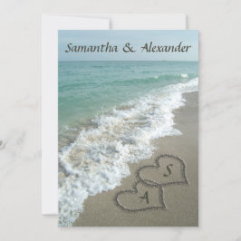 Initialen von Sand Hearts, Hochzeit in Urlaubsort  Einladung