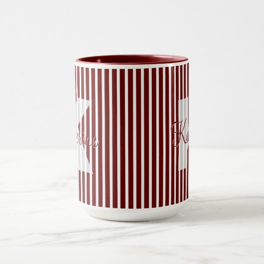 Initialer Name des Musters für einfaches dunkles R Tasse (Zentrum)