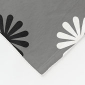 Initiales geometrisches Schwarz-weiß-graues Monogr Fleecedecke (Ecke)