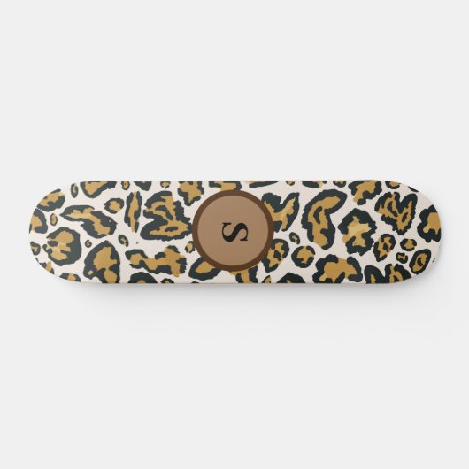 Initialmonogramm des braunen Leopardenmusters Skateboard (Horizontal)