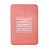 Initialmonogramm | Weiß auf Korallen Badematte (Vorderseite Vertikal)