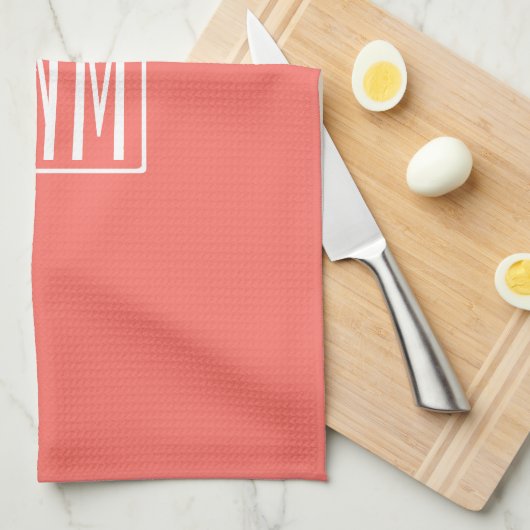 Initialmonogramm | Weiß auf Korallen Geschirrtuch (Viertel Falte)