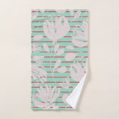 Initials baby shower pastel green floral modern badhandtuch set (Handtuch)