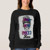 Inked Mama Bleached Leopard Messy Bun Skull Mom Sweatshirt (Vorderseite)