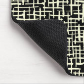 Inky Lines - Creme auf schwarz Mousepad (Ecke)