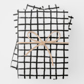 Inky Lines Grid Brushstrokes Einfache minimale B&W Geschenkpapier Set (Beispiel)