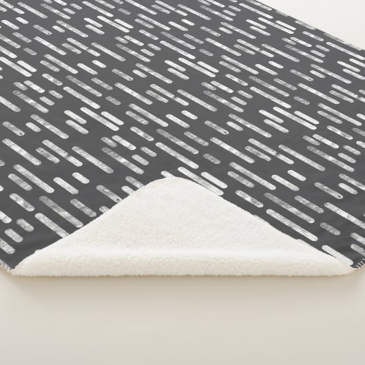 Inky Rounded Lines Muster | Weiß auf Grafit Sherpadecke (3/4)