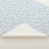 Inky Rounded Lines Muster | White on Dusty Blue Sherpadecke (3/4)