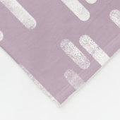 Inky Rounded Lines Muster | White on Mauve Fleecedecke (Ecke)