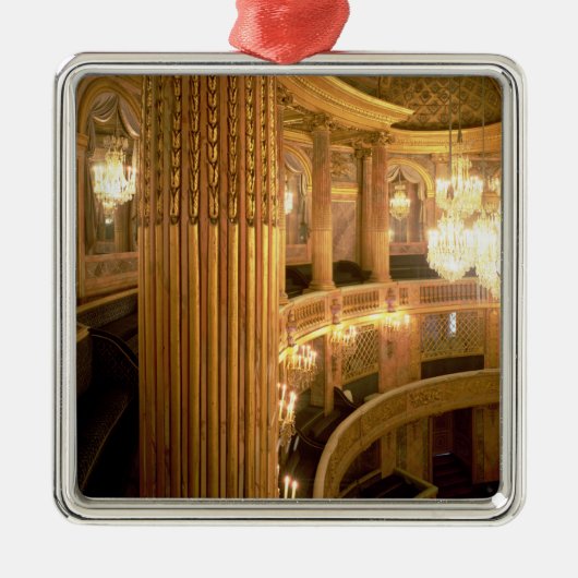 Innenansicht des Opernhauses, das in Richtung t Silbernes Ornament (Vorne)