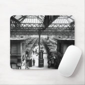 Innenraum von Charing Querstation, London Mousepad (Mit Mouse)