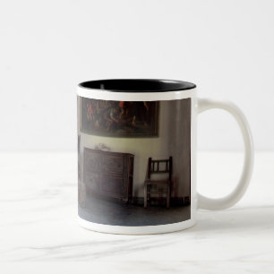 Innenraum von El Grecos Studio Zweifarbige Tasse