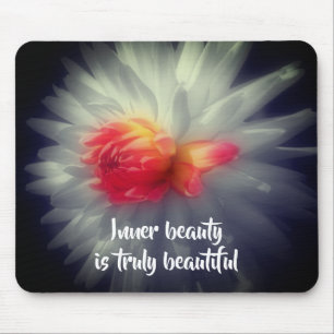 Inner Beauty Dahlia Blume Inspiration Wörter Mousepad
