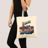 Inner Harbor Reflections: Baltimore Strong Tote Tragetasche (Vorderseite (Produkt))