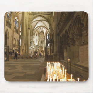 Inneres des Petersdom in Regensburg Mousepad