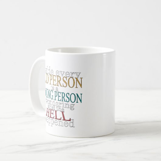 Innerhalb jeder alten Person Kaffeetasse (Vorderseite Links)