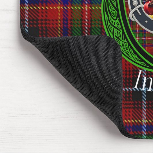 Innes Scottish Clan Tartan & Crest Mousepad (Ecke)