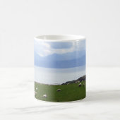 Insel der hochgebogener Hinterkante, Schottland Kaffeetasse (Mittel)