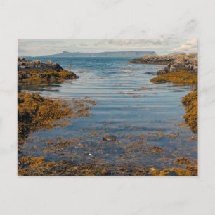 Insel Eigg von jenseits des Meeres Feiertagspostkarte