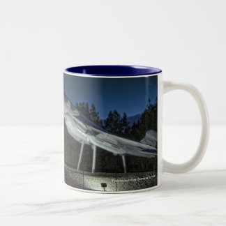 Insel-Kaffeetasse NAS Whidbey, Marineluft Statio… Zweifarbige Tasse