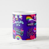 Insgesamt achtzig Lila Fun New Wave Collage Jumbo-Tasse (Vorderseite)